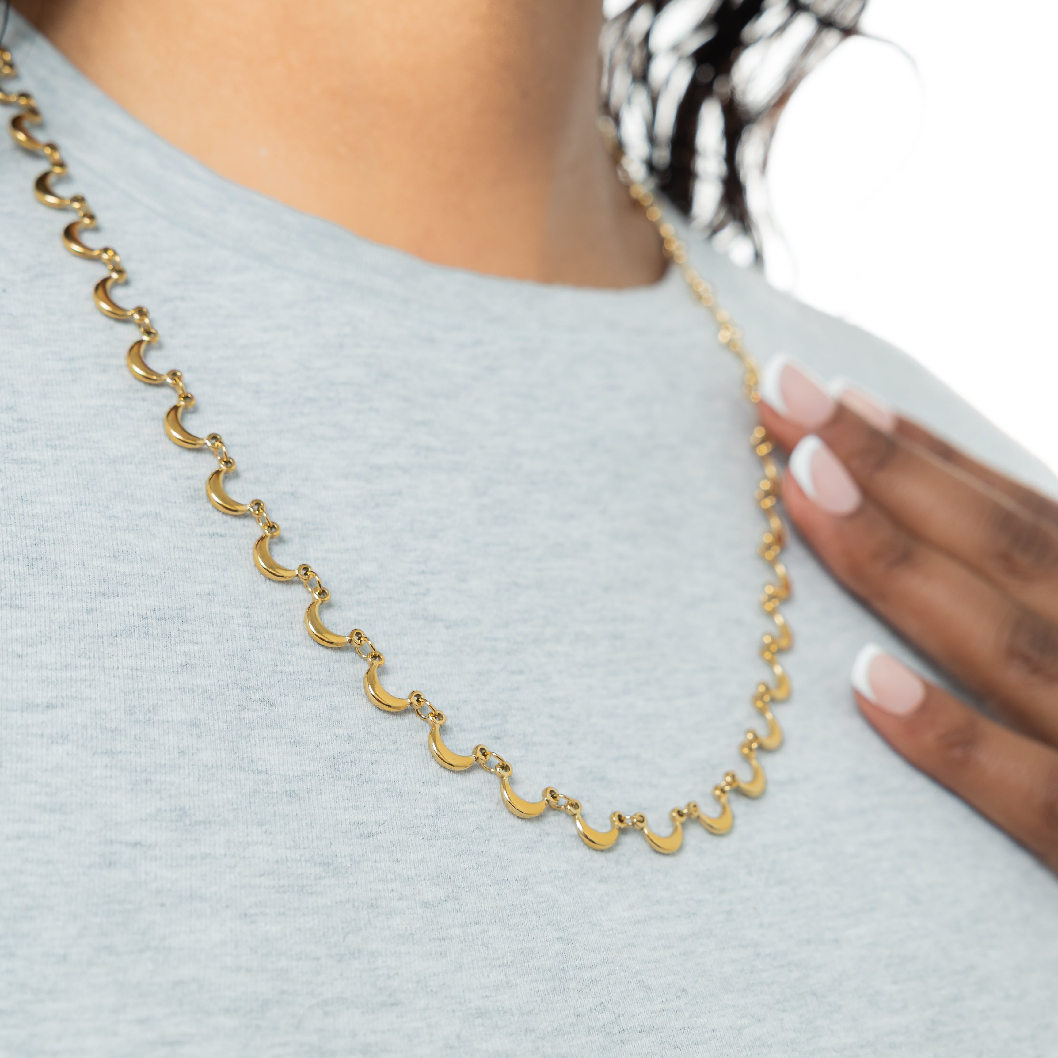 Skyfall Pendant Necklace for Elegant Style