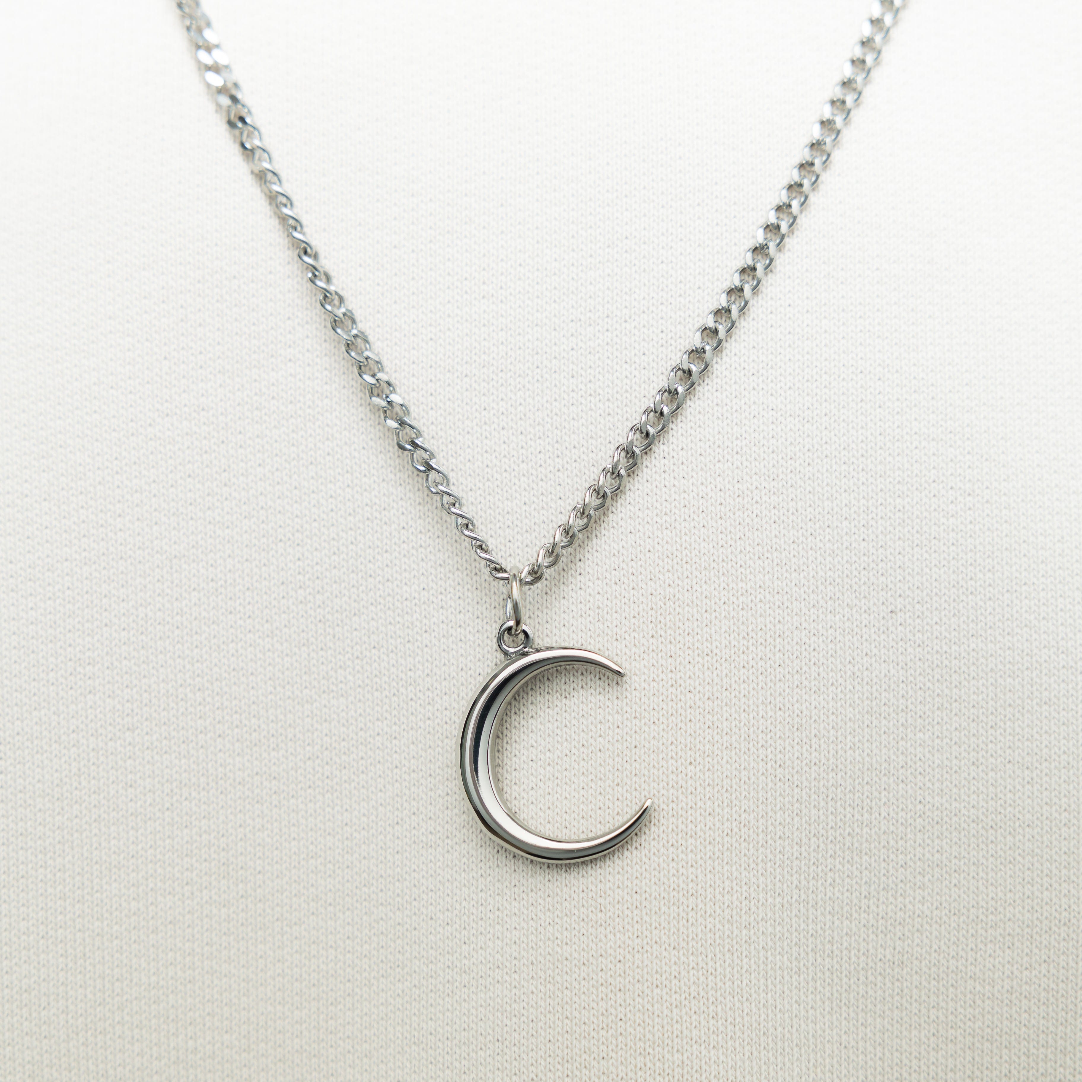 Men's Crescent Pendant Necklace – Sleek & Stylish
