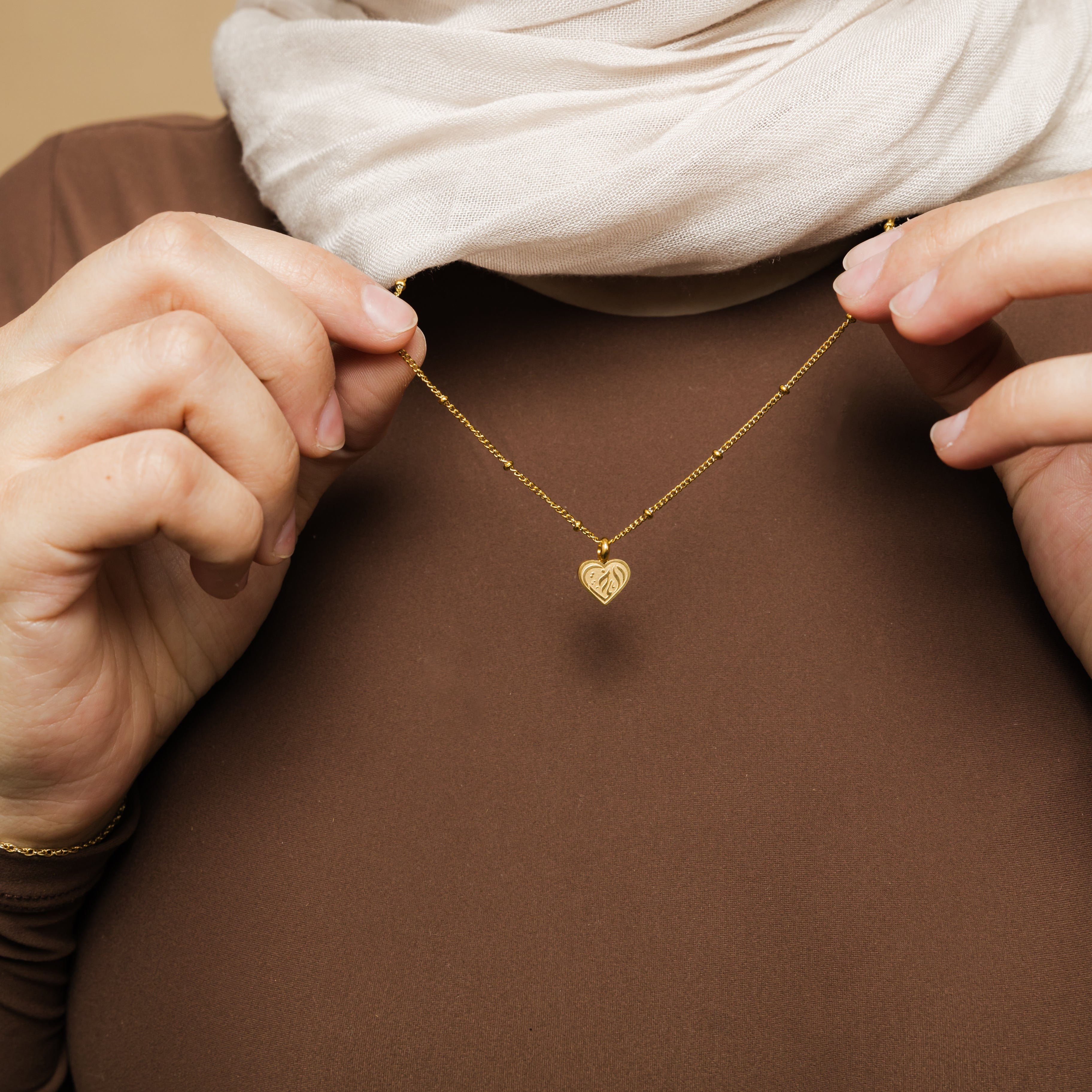 Sister Love Pendant Necklace for Best Friends