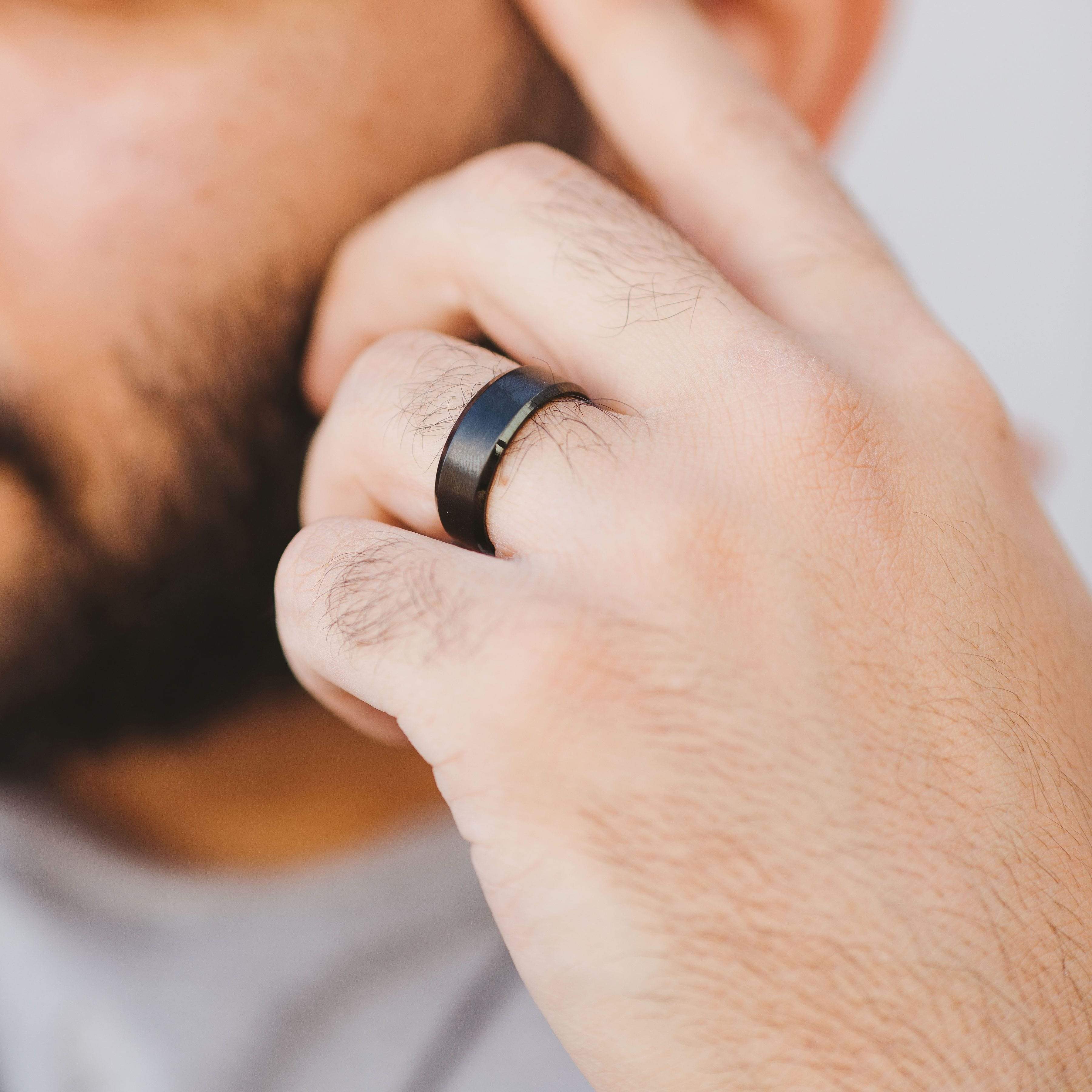 Men's Essential Band – Stylish & Comfortable