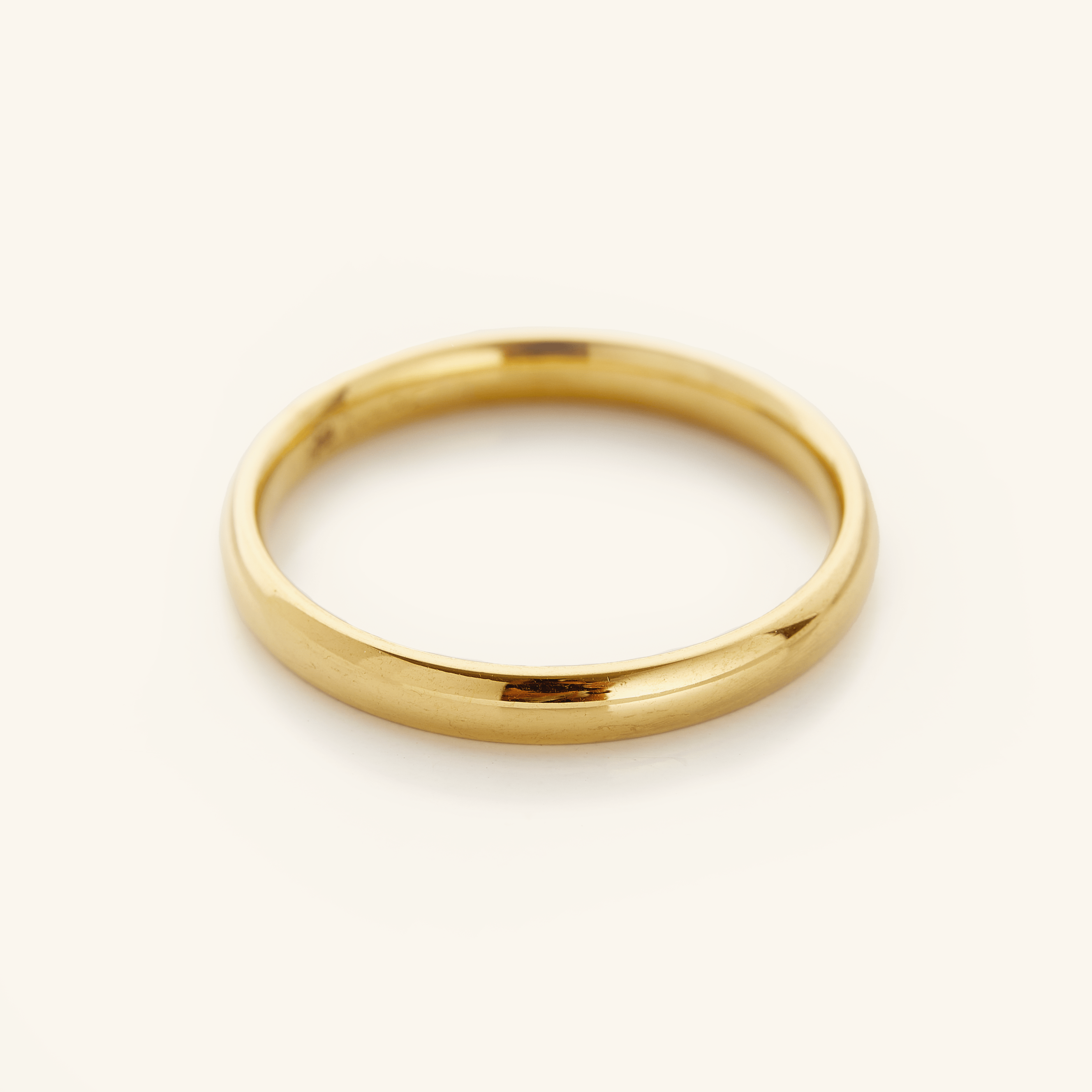 Essential Thin Ring – Minimalist & Lightweight