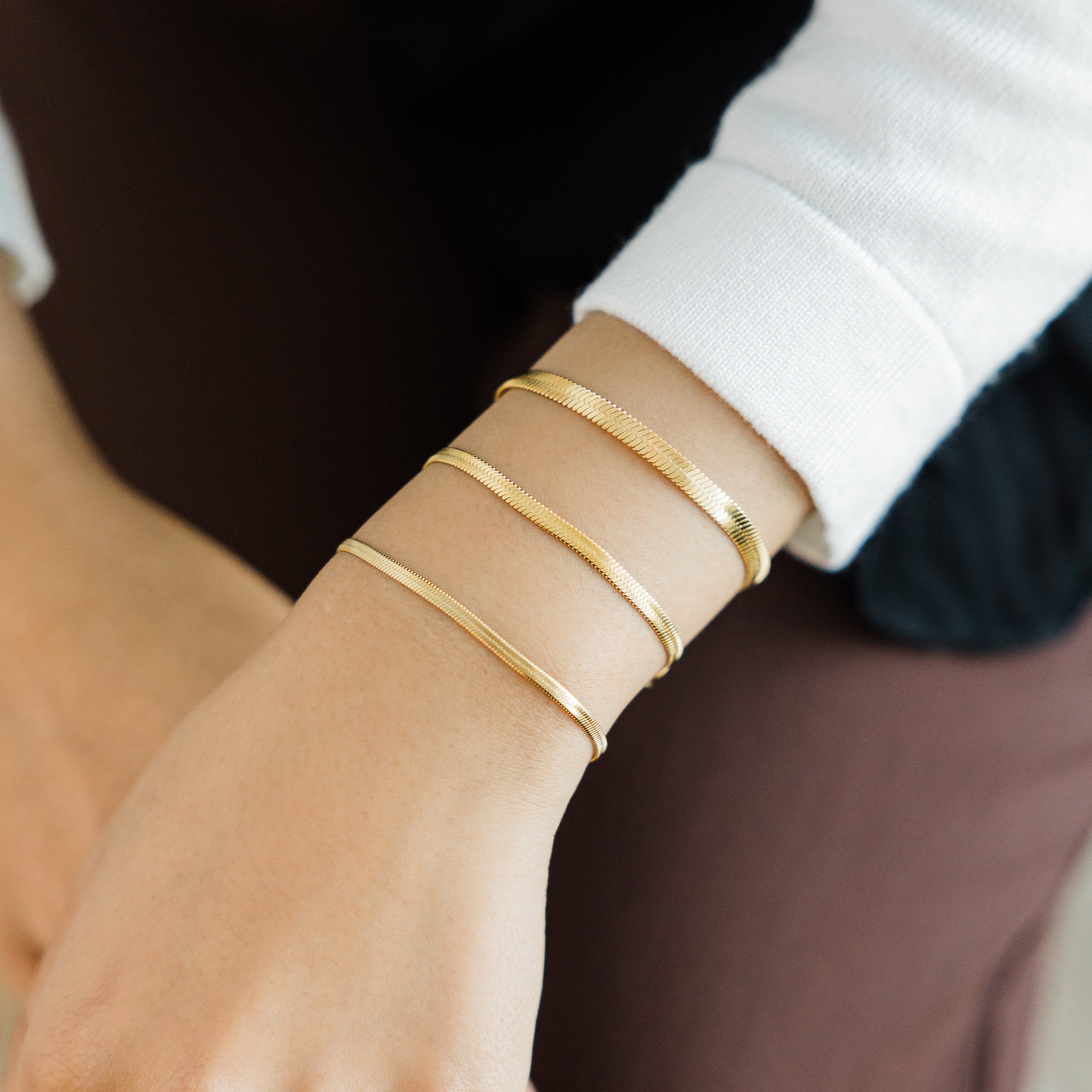 Stylish Herringbone Chain Bracelet for Men & Women