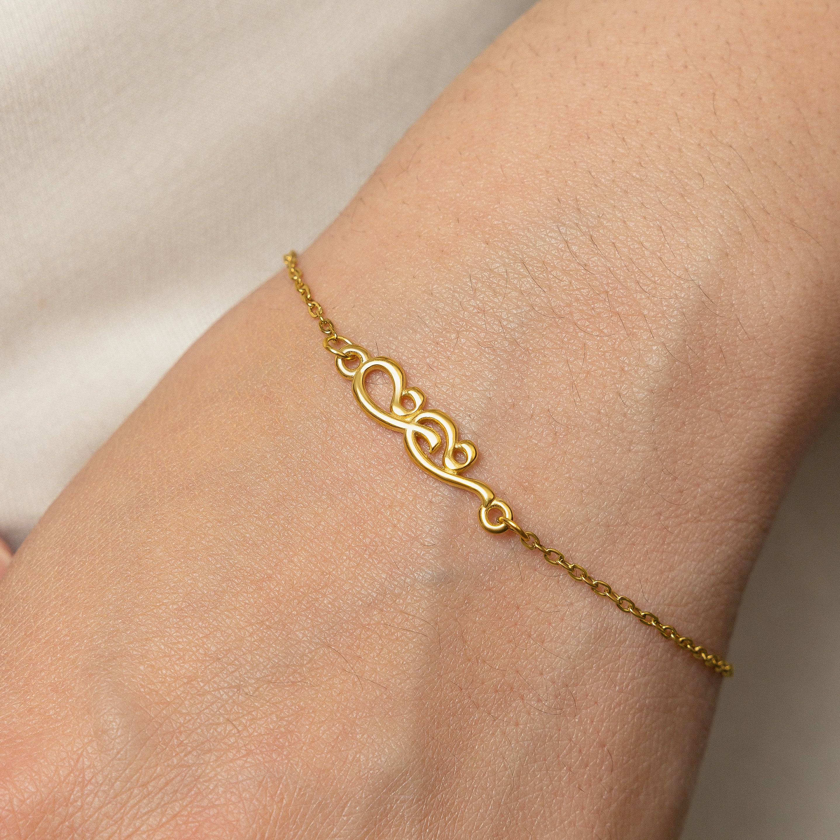 Mama Arabic Charm Bracelet