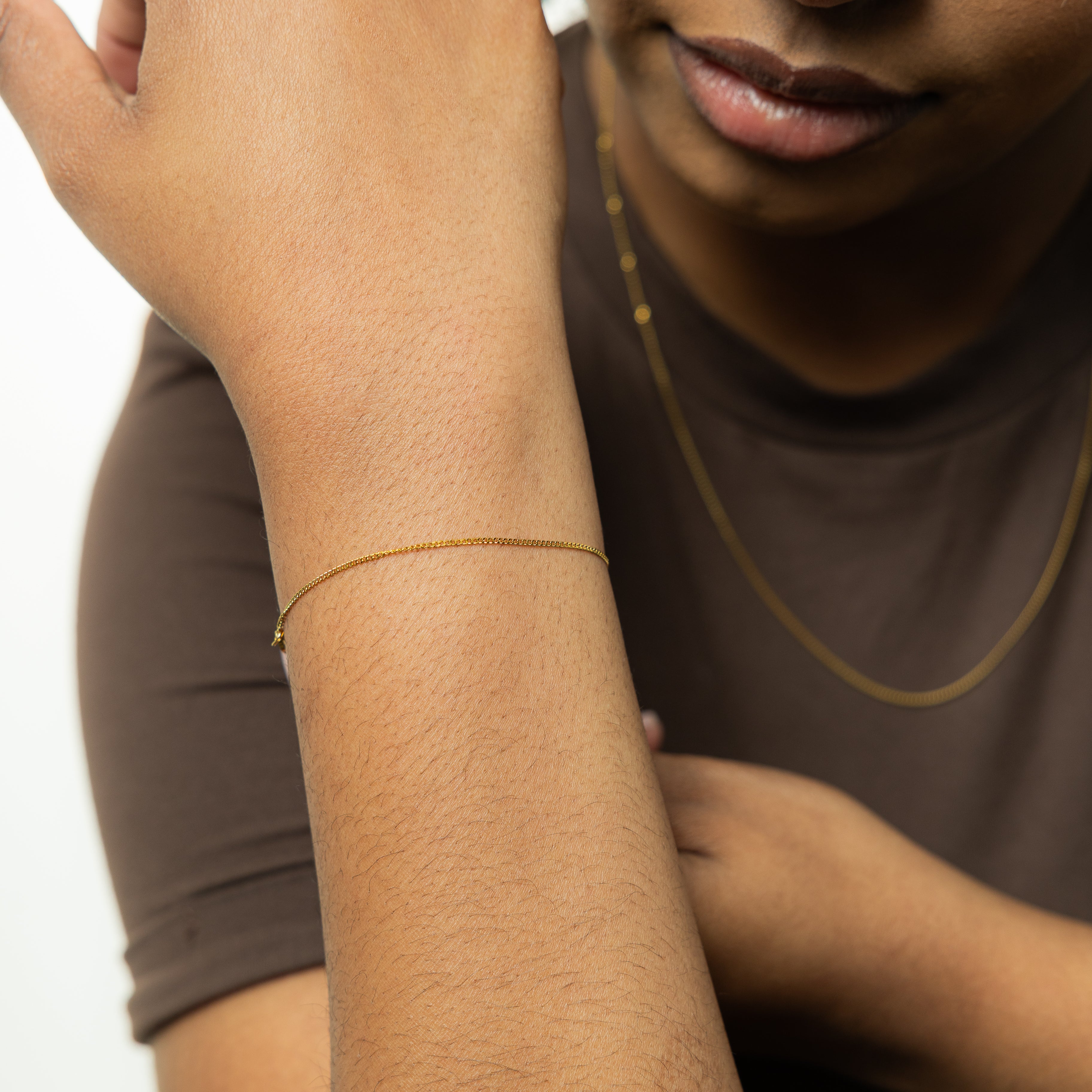 Stylish Micro Curb Bracelet for Everyday Wear