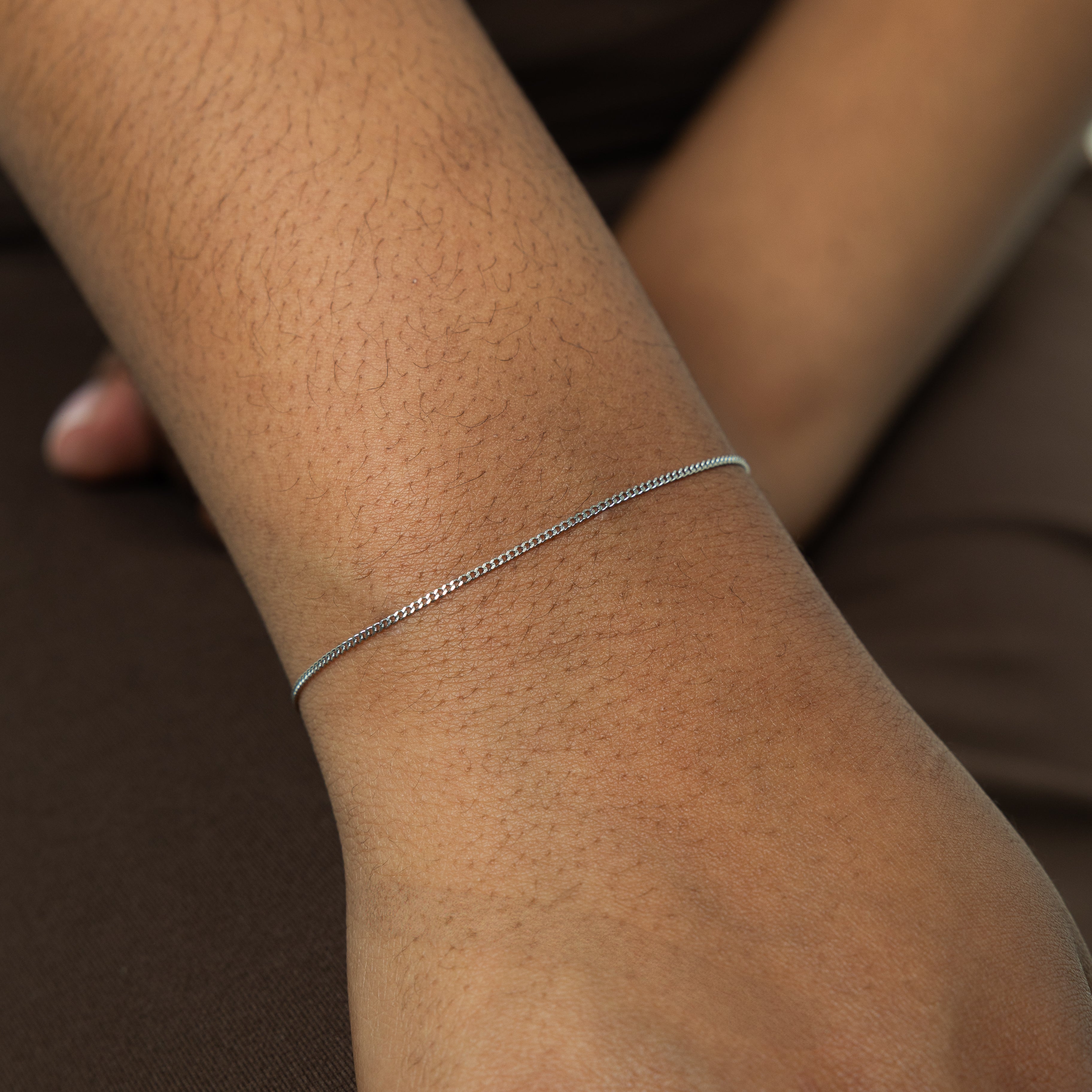 Stylish Micro Curb Bracelet for Everyday Wear