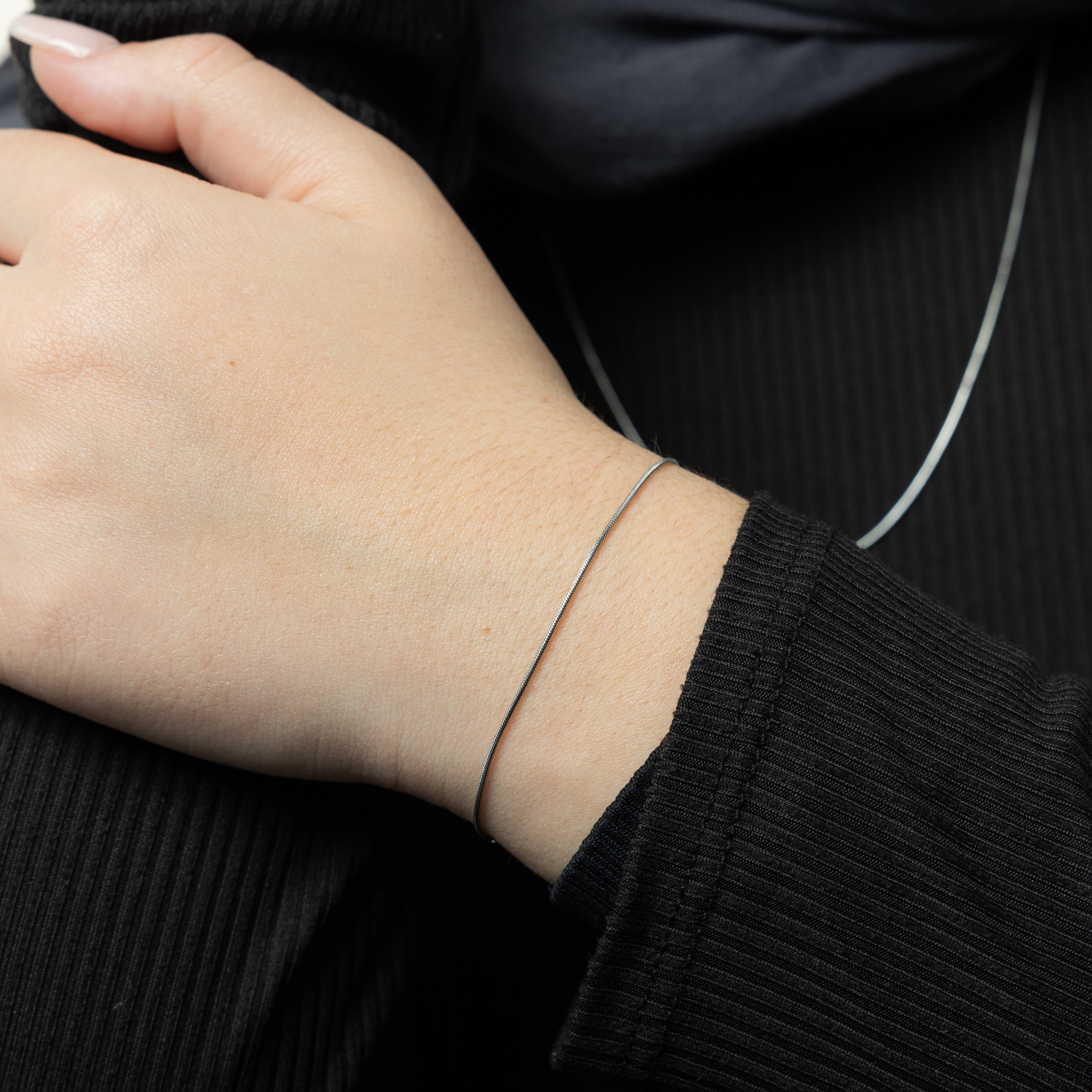 Stylish Micro Harmony Bracelet for Everyday Wear