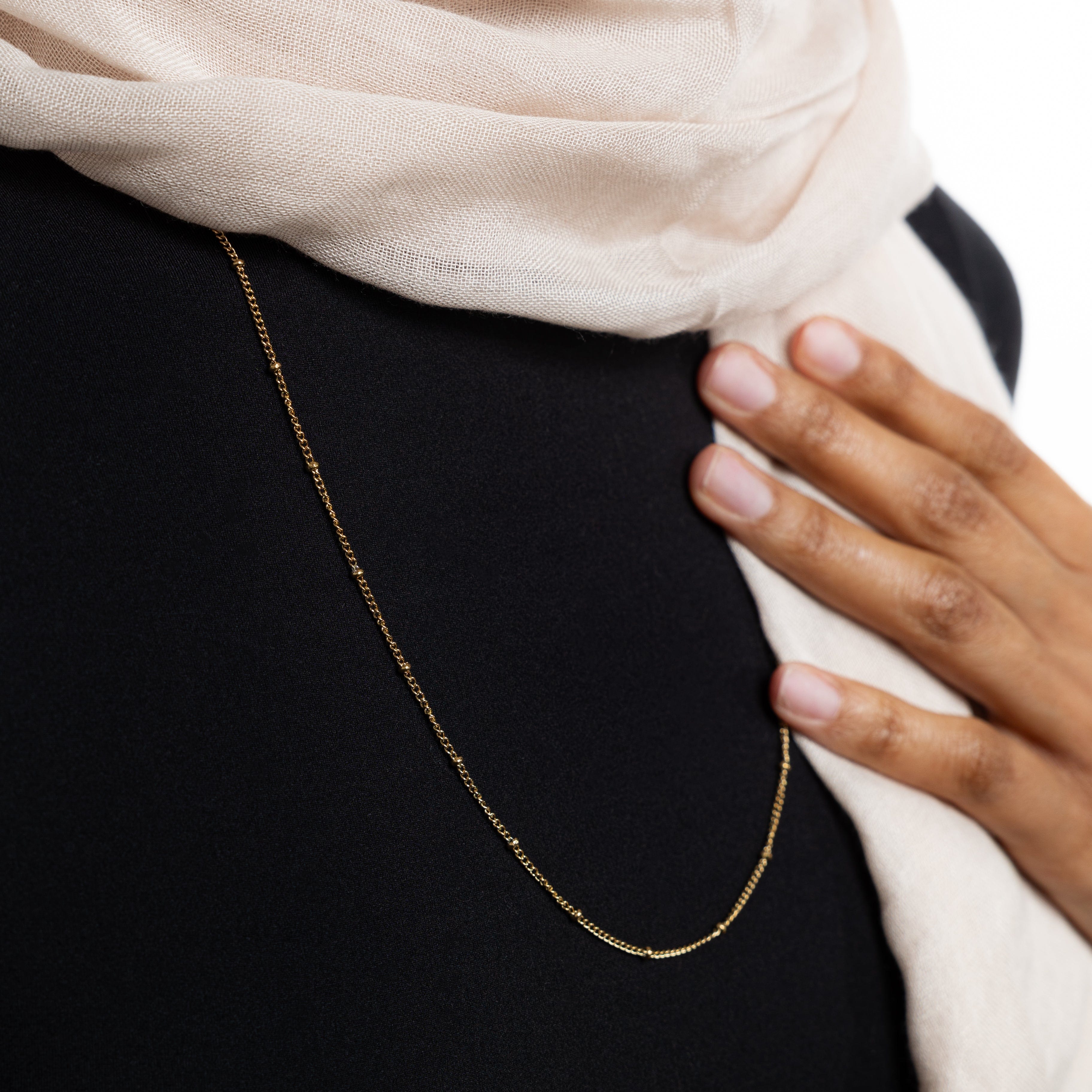 Stylish Dotted Chain Necklace for Everyday Wear