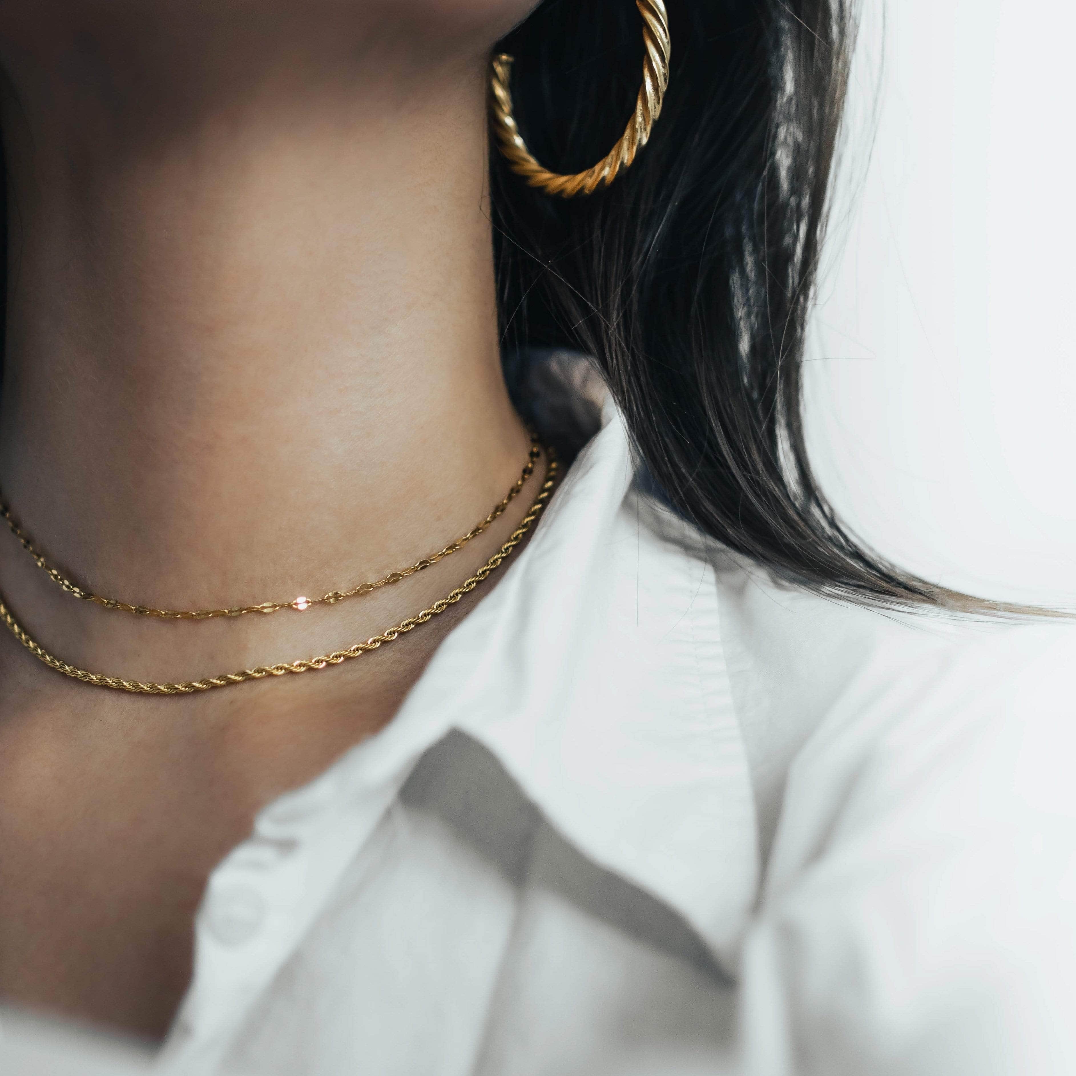 Elegant Flutter Chain Choker Necklace