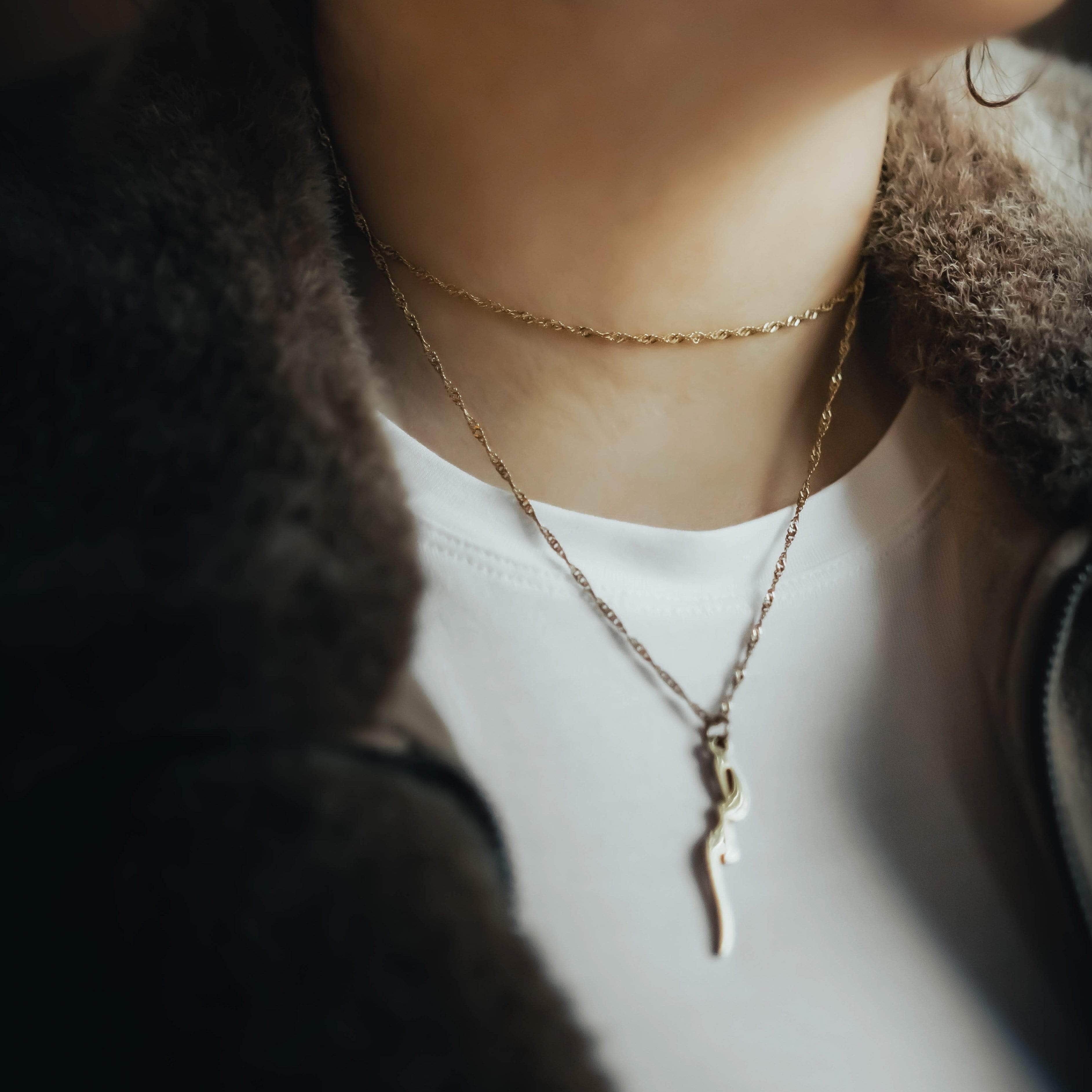 Stylish Twisted Chain Choker Necklace