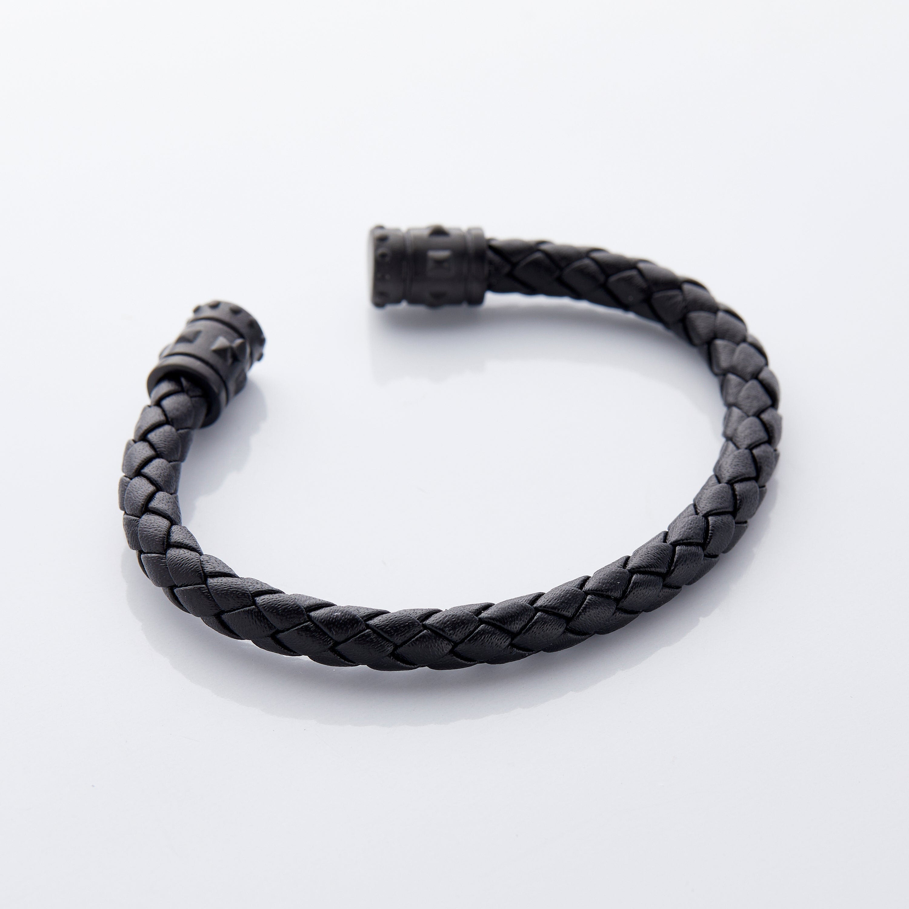 Men's Single-Strap Leather Bracelet – Classic Style
