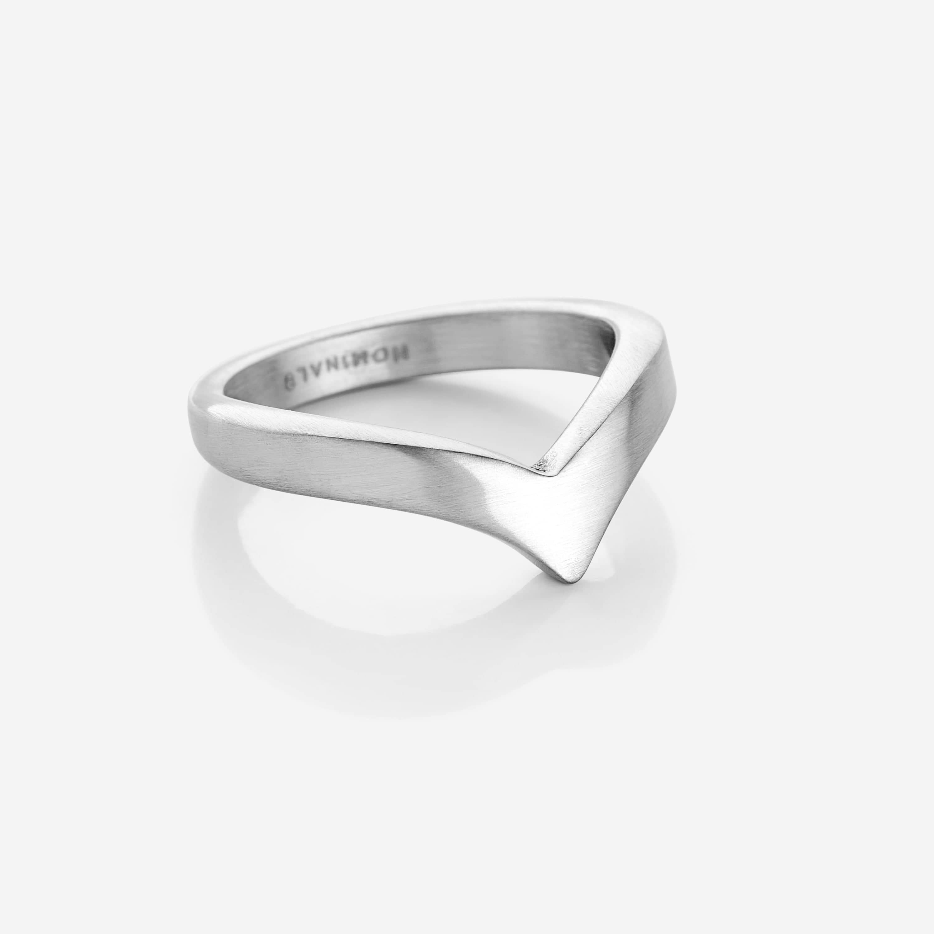 Men's Completion Ring – Sleek & Minimalist Design