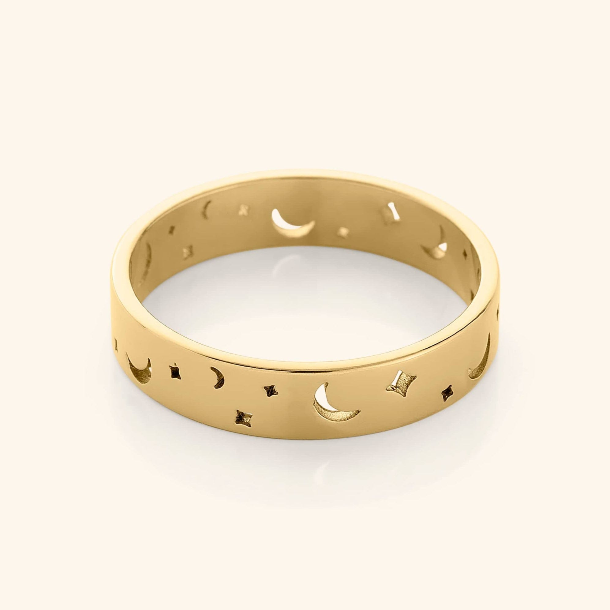 Stargazer's Ring – Celestial-Inspired Jewelry
