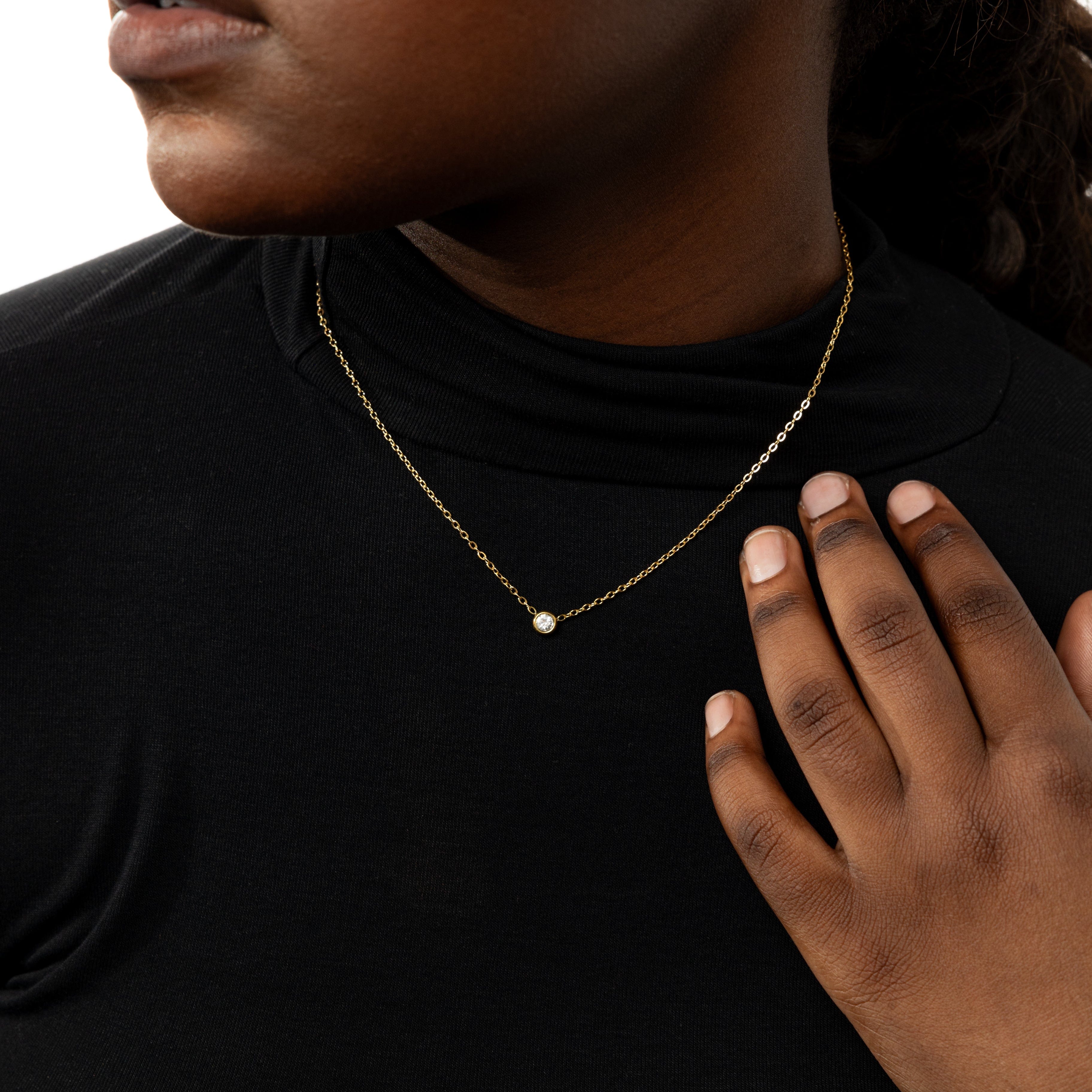 Elegant Bezel Necklace for Everyday Wear
