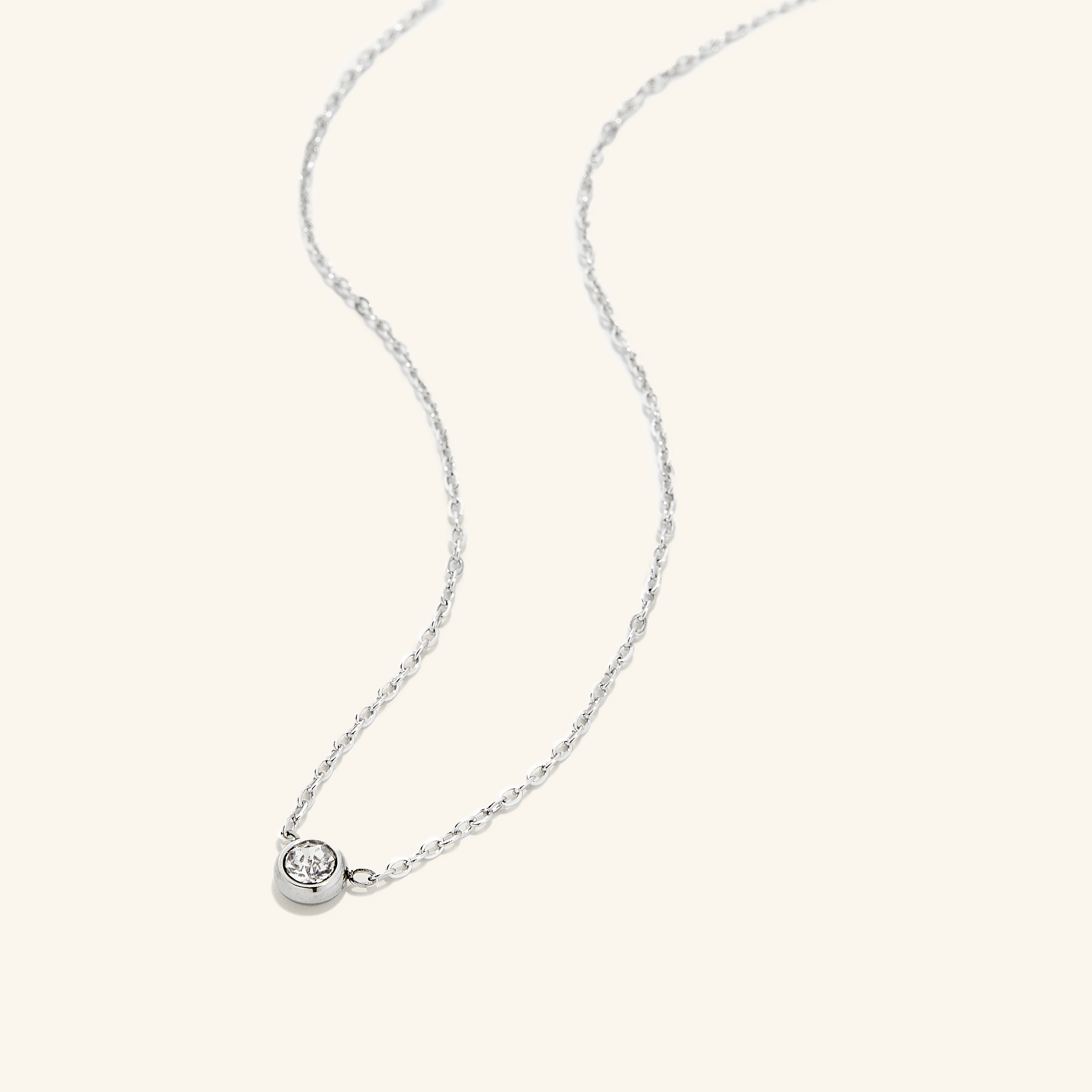 Elegant Bezel Necklace for Everyday Wear