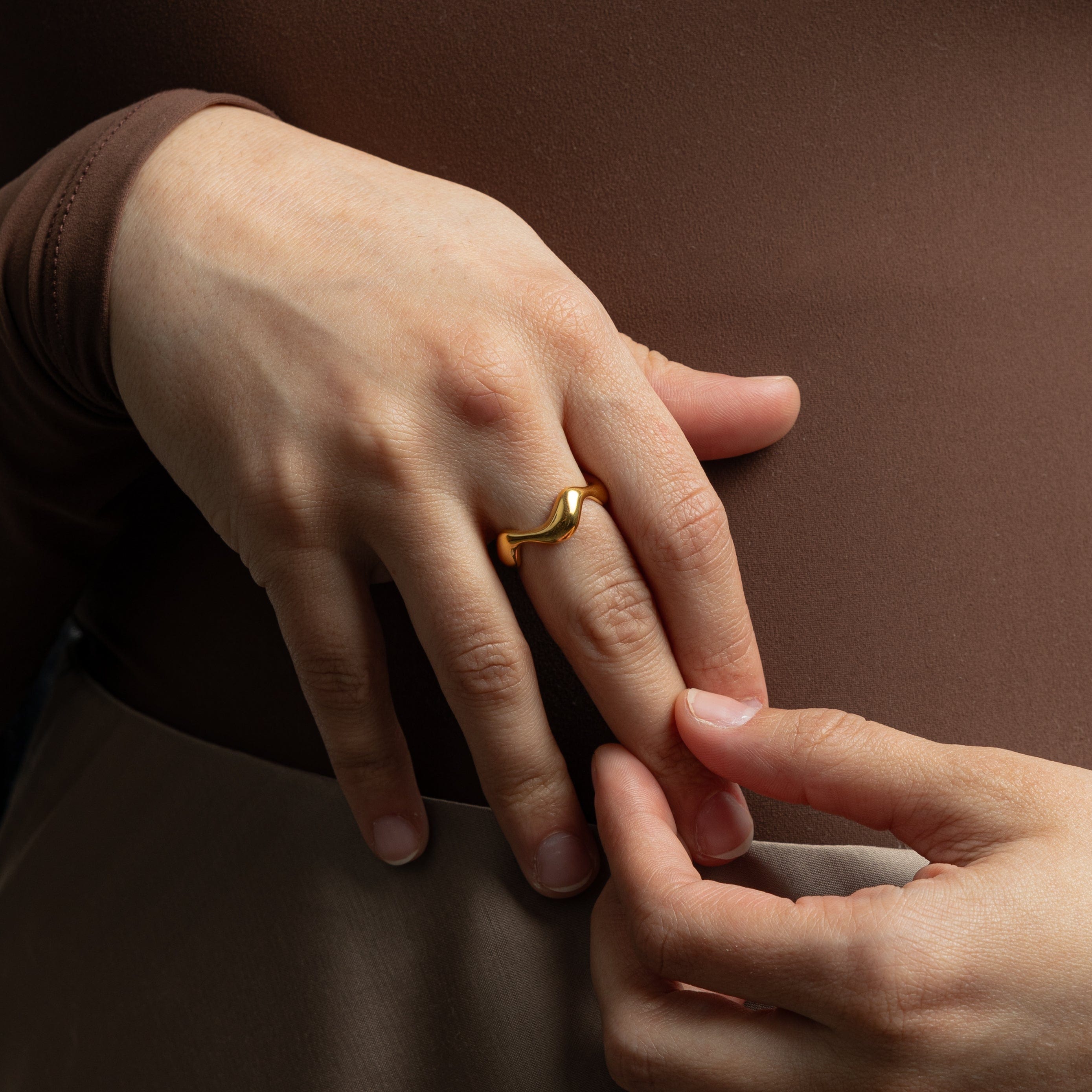 Stylish Wave Ring for Everyday Wear