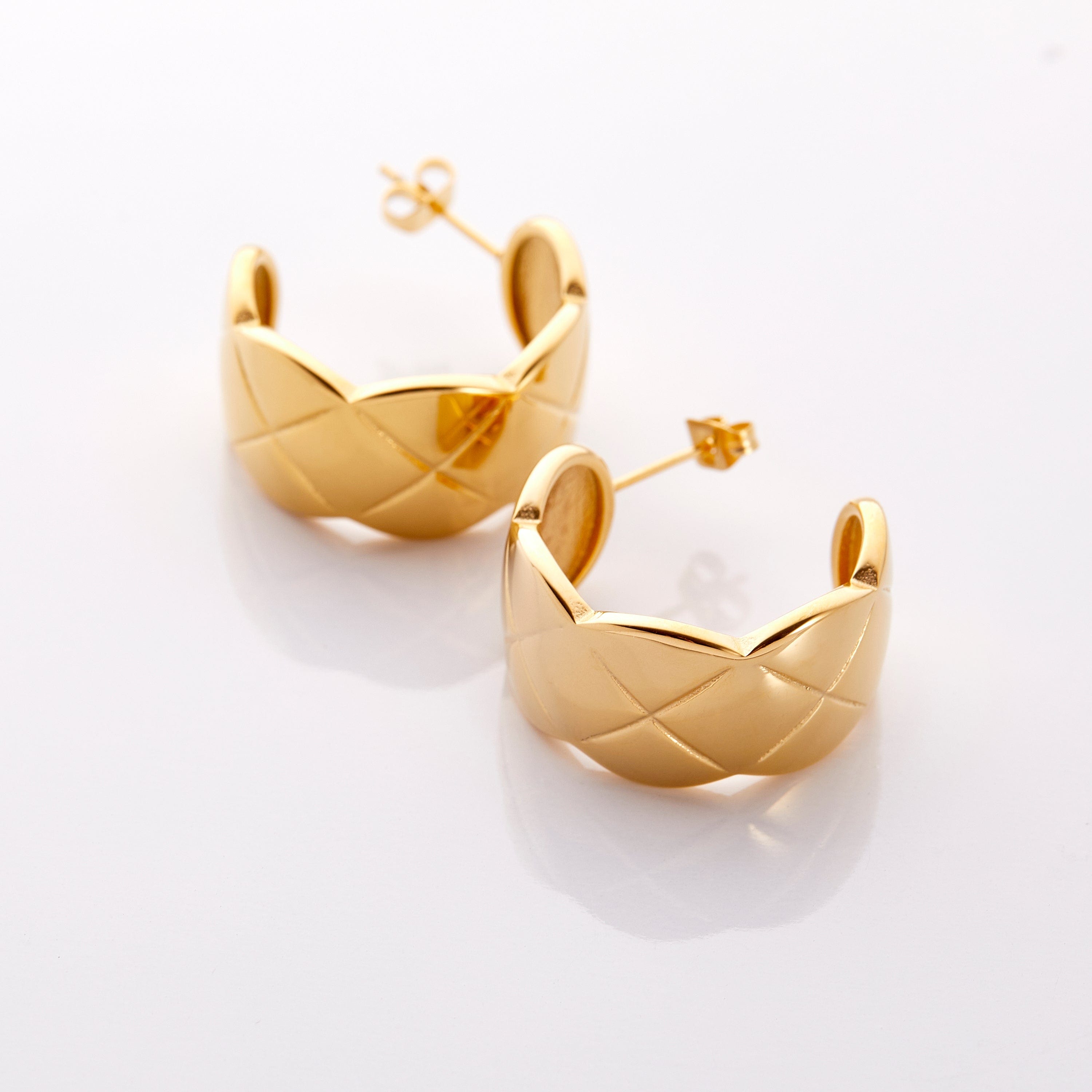 Stylish Quilted Earrings for Everyday Wear