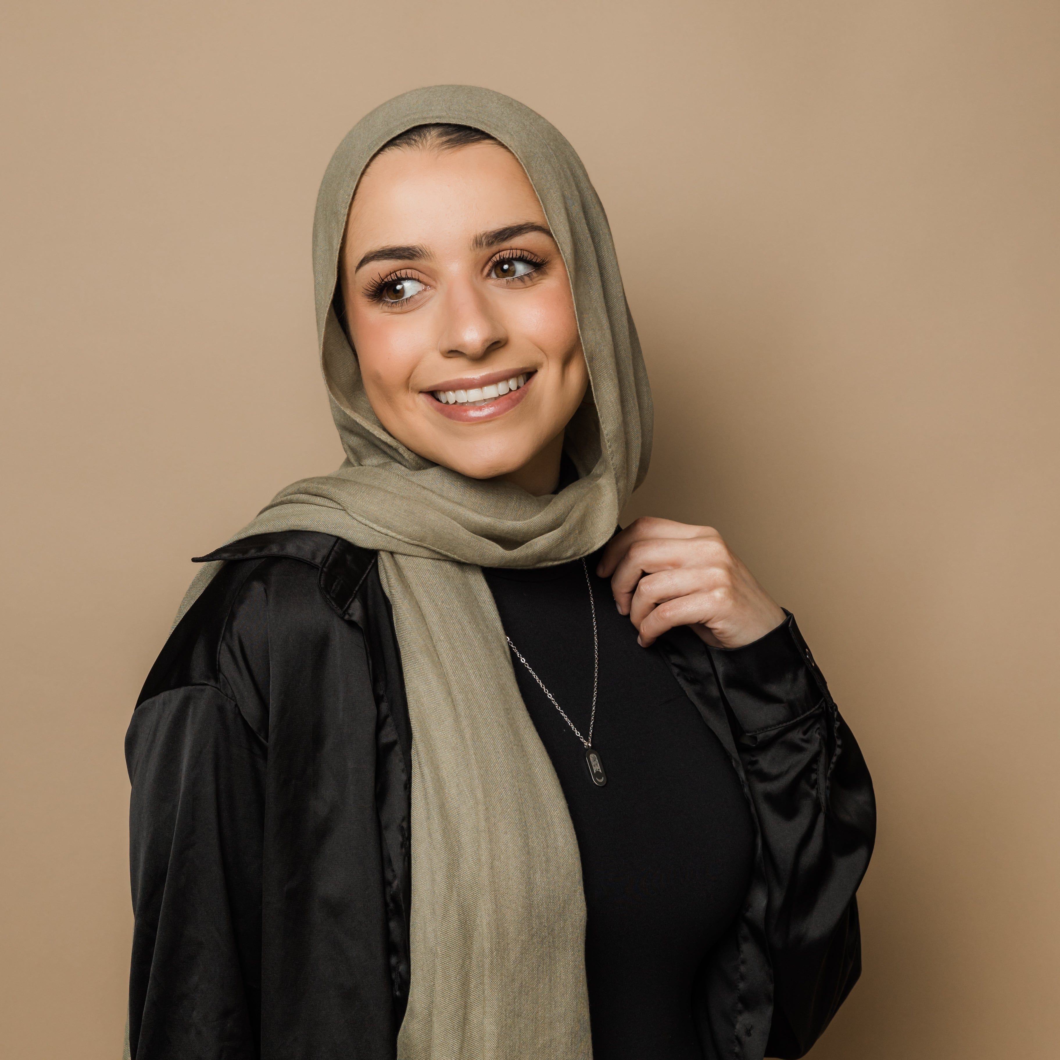 Elegant Moon Necklace for Women – Alhamdulillah Design