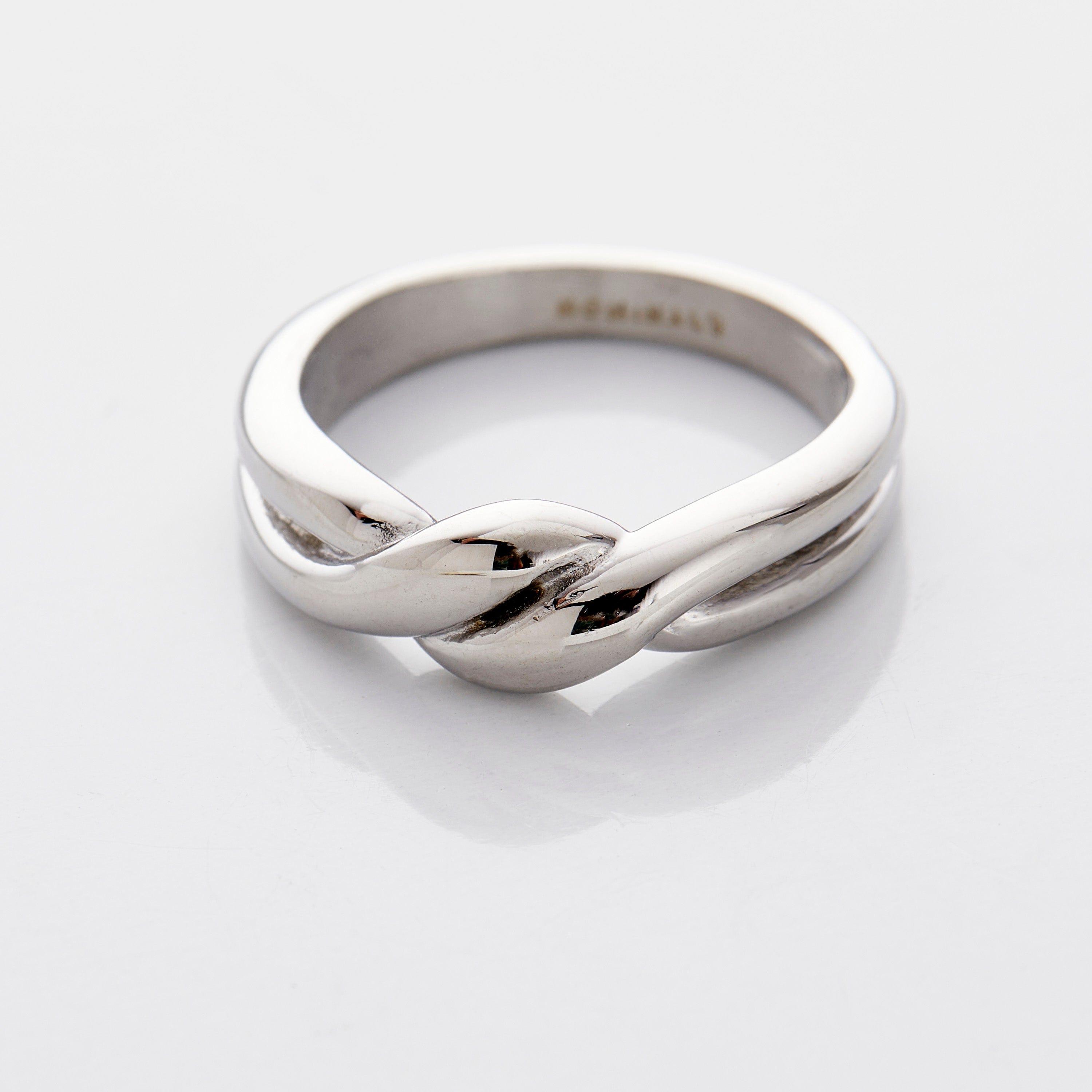 Stylish Knot Ring for Everyday Wear