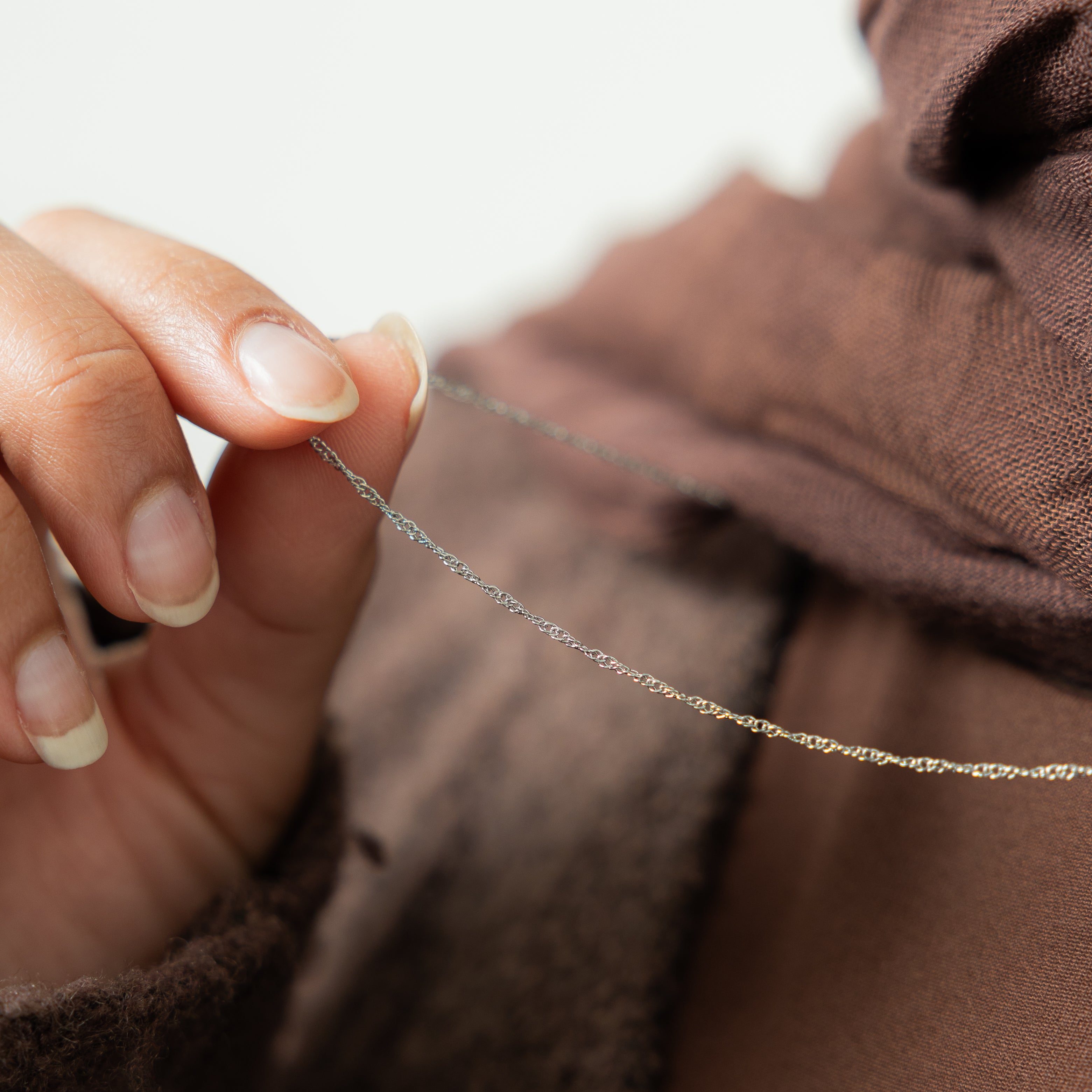 Stylish Micro Twisted Chain Necklace