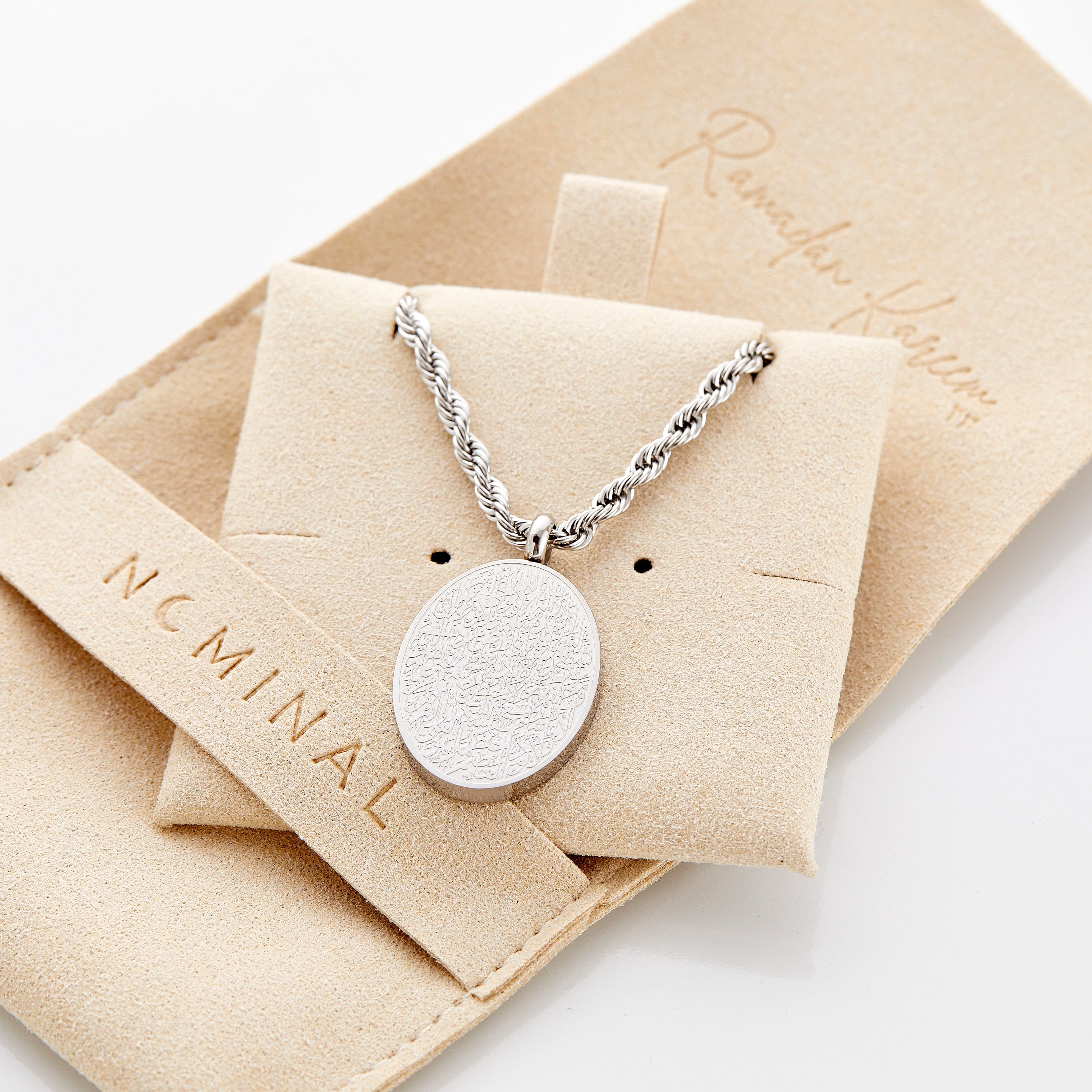 Men's Ayatul Kursi Oval Pendant Necklace