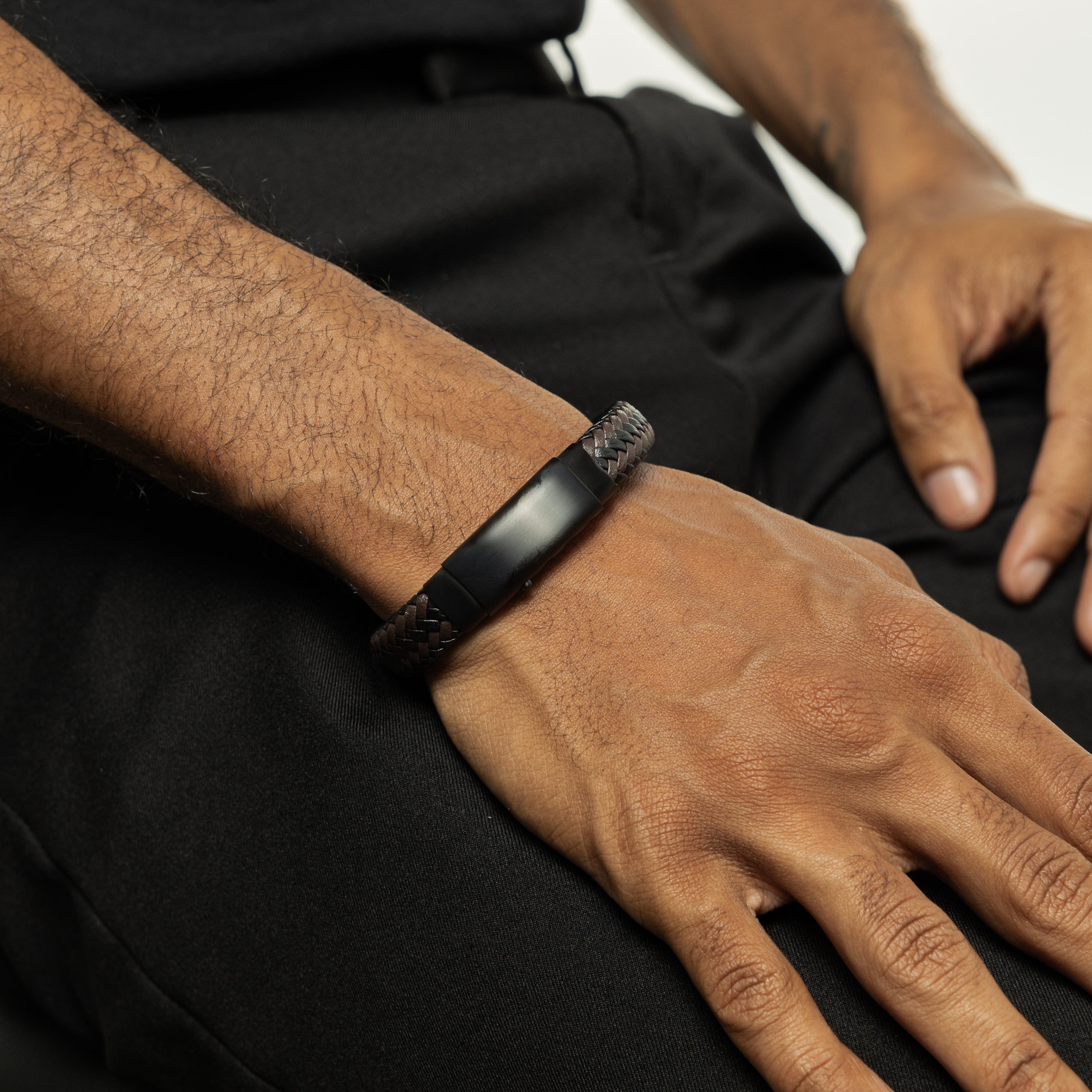 Men's Classic Leather Bracelet – Timeless Style