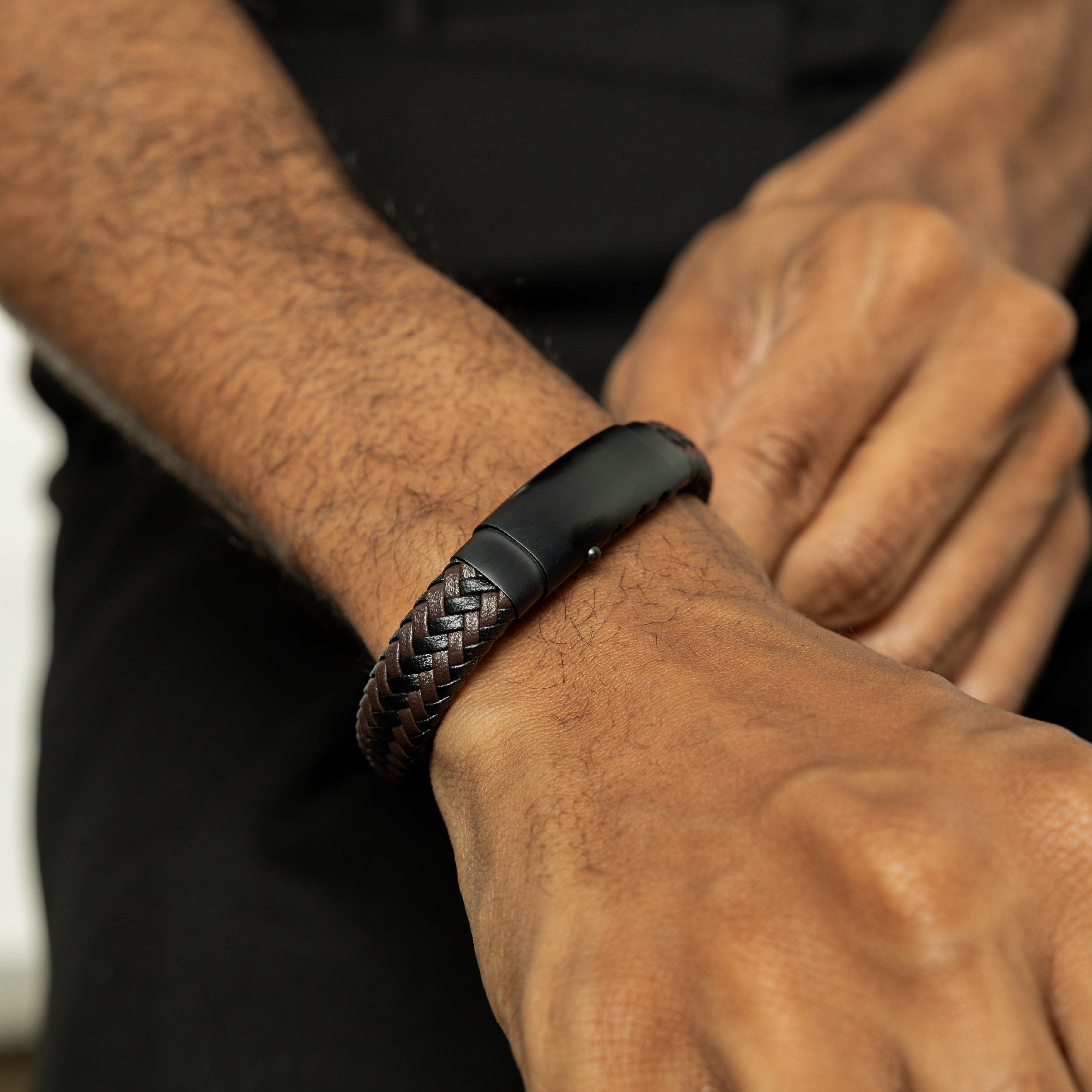 Men's Classic Leather Bracelet – Timeless Style
