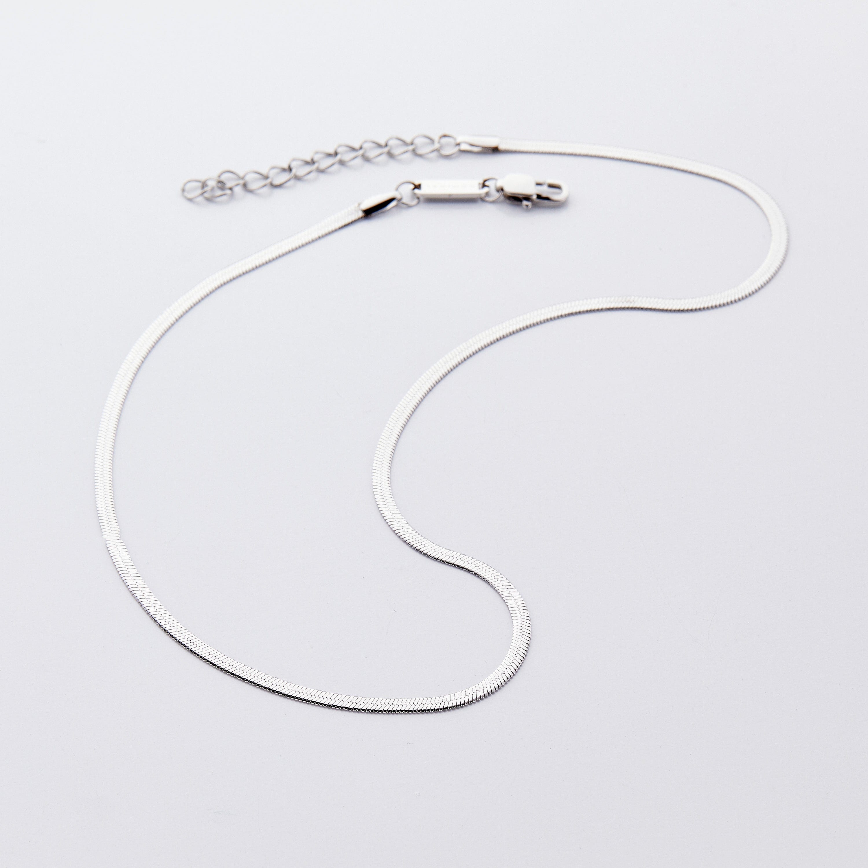 Girls' Herringbone Chain Necklace – Trendy & Stylish
